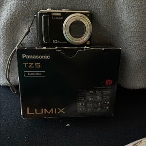 Panasonic TZ5 LUMIX Black Digital Camera Compact Design